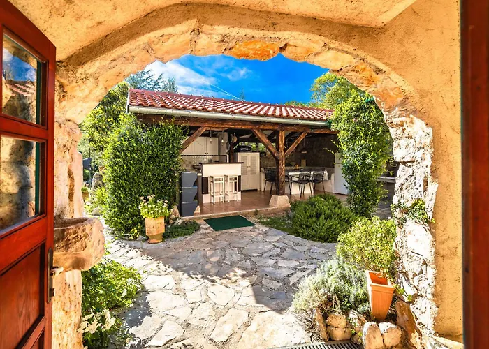 Villa Nana With A Swimming Pool *