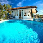 Nana With A Swimming Pool *